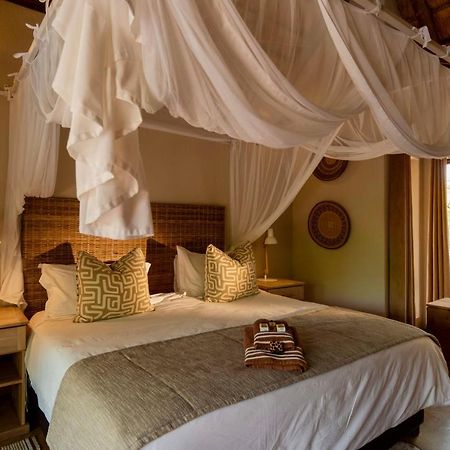 Giraffe Lodge Ходспруит Екстериор снимка