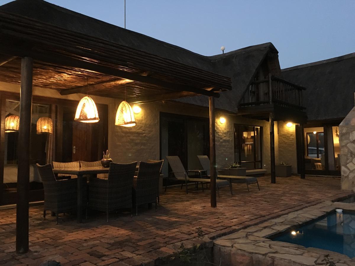 Giraffe Lodge Ходспруит Екстериор снимка